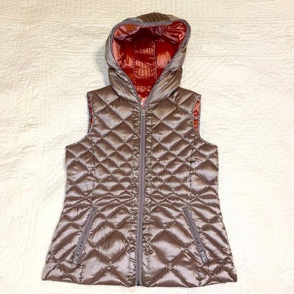 Bernardo puffer vest with hood silver and coral Petite Medium PM - Picture 1 of 12